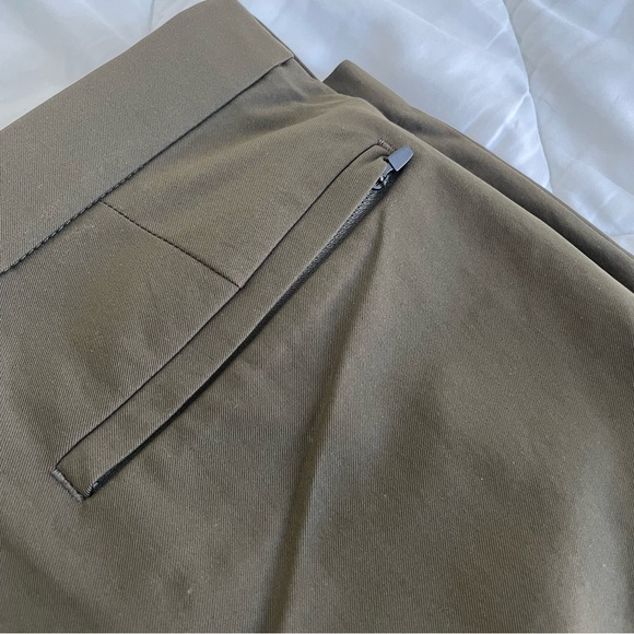 Men’s BR Olive Traveler Pants (Size 32R, 32L) - Picture 6 of 7